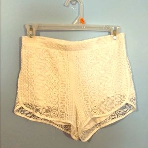 White lace shorts from Express size XS